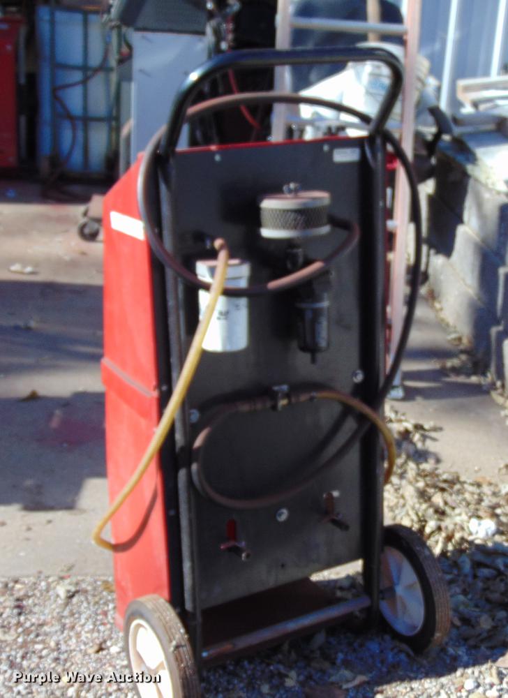 image for item EE9308 Robinair air conditioner flush machine