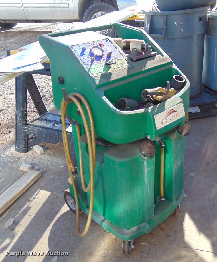 image for item EE9316 Soltec coolant flush machine