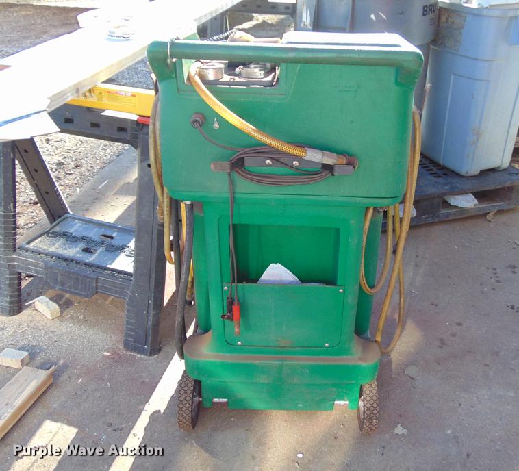 image for item EE9316 Soltec coolant flush machine