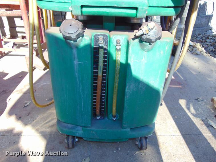 image for item EE9316 Soltec coolant flush machine