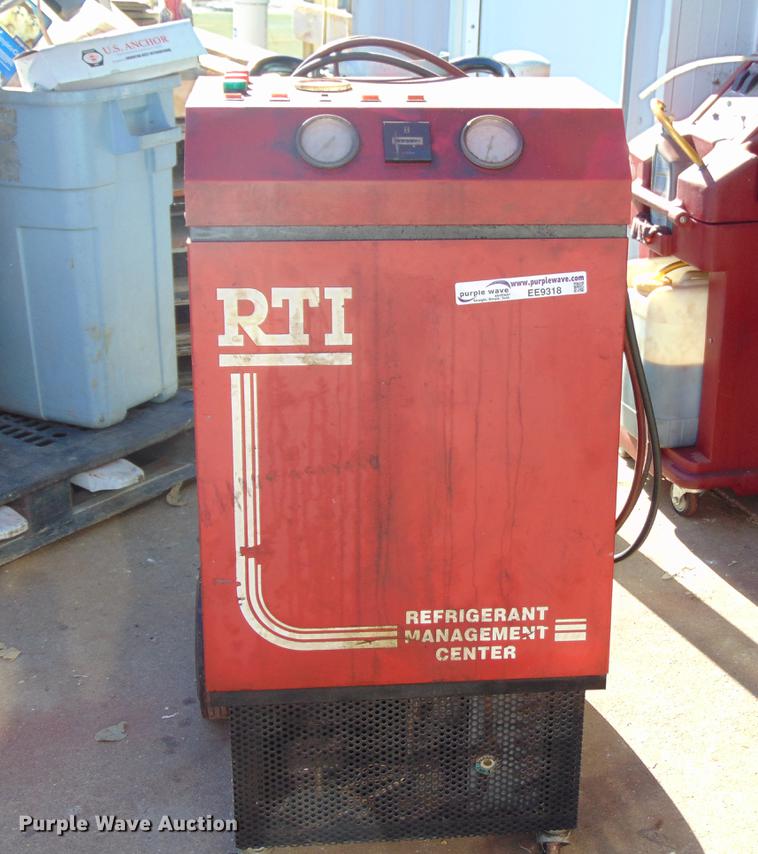 RTI RRC770 refrigerant recovery unit in Burlington, IA Item EE9318