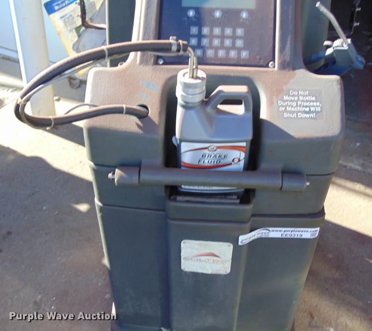 image for item EE9319 Soltec brake flush machine