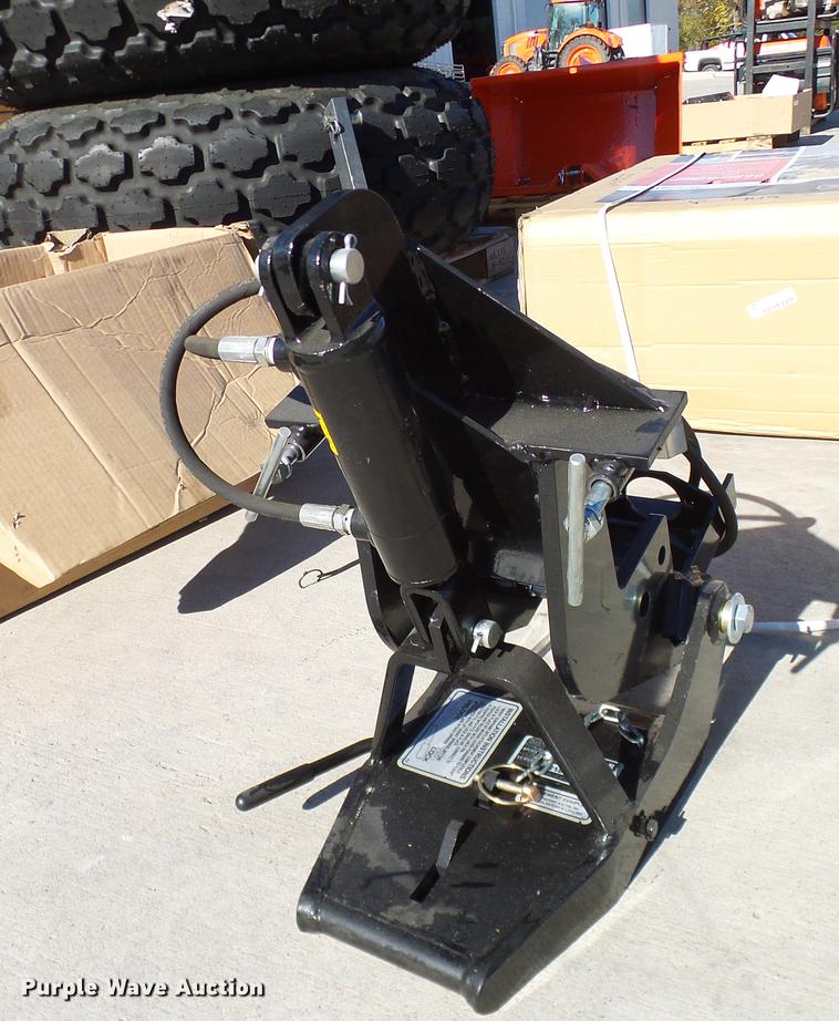 Kubota BX2751 male quick hitch in Grapevine, TX Item EE9504 sold