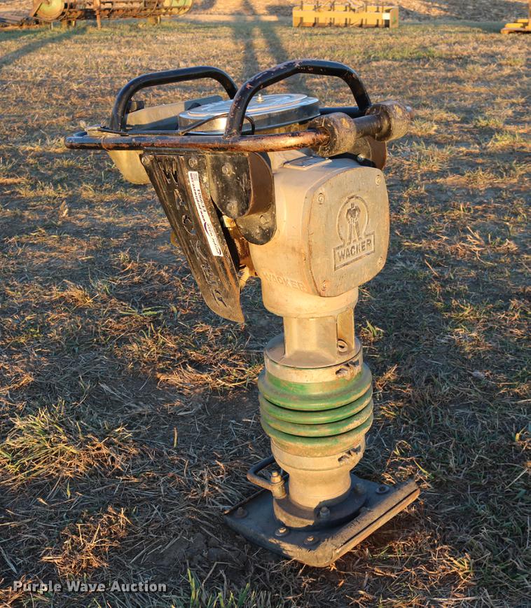 image for item EE9904 1997 Wacker BS604 rammer