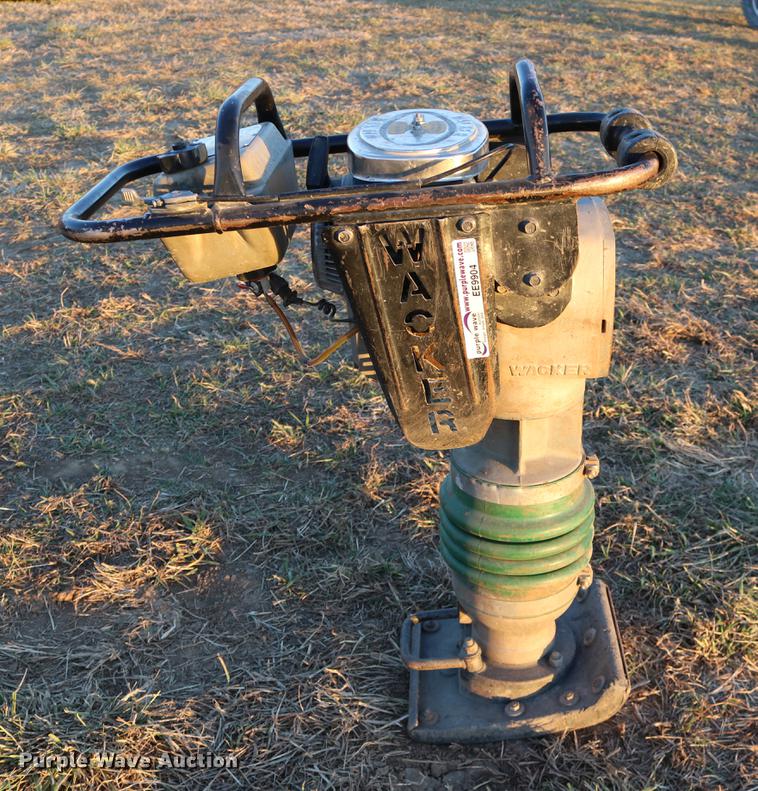 image for item EE9904 1997 Wacker BS604 rammer