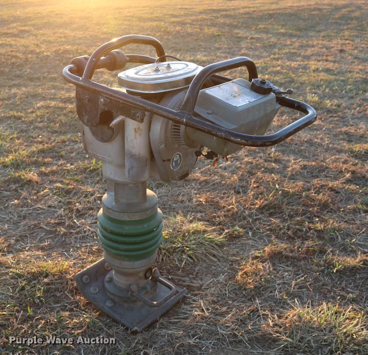 image for item EE9904 1997 Wacker BS604 rammer