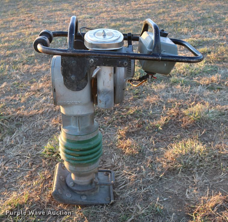 image for item EE9904 1997 Wacker BS604 rammer