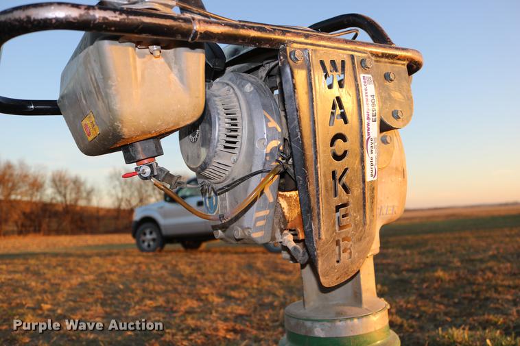 image for item EE9904 1997 Wacker BS604 rammer