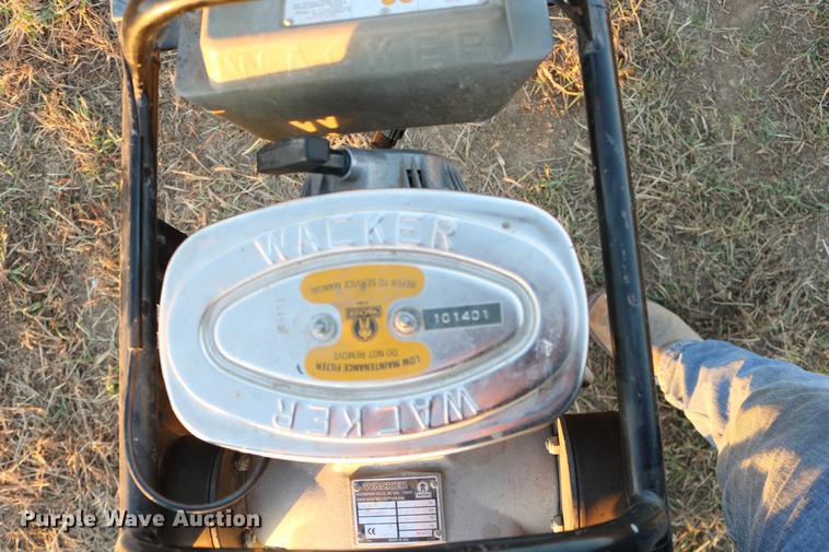 image for item EE9904 1997 Wacker BS604 rammer