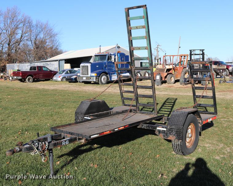 image for item EE9944 2001 R-B equipment trailer