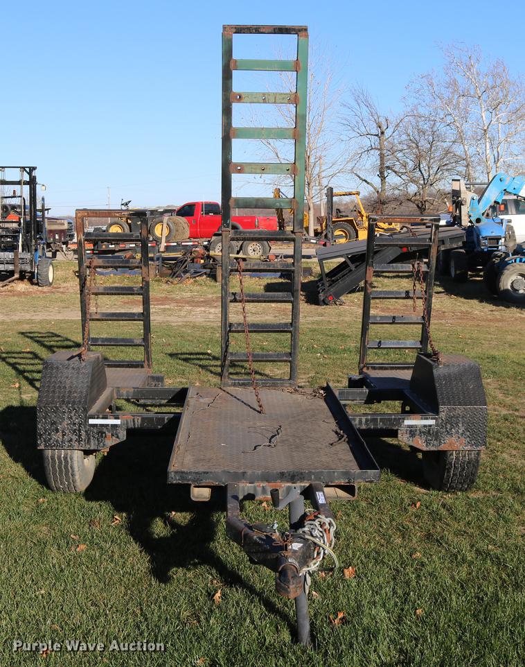 image for item EE9944 2001 R-B equipment trailer