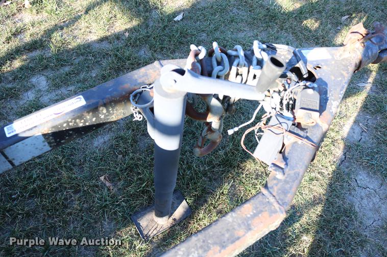 image for item EE9944 2001 R-B equipment trailer