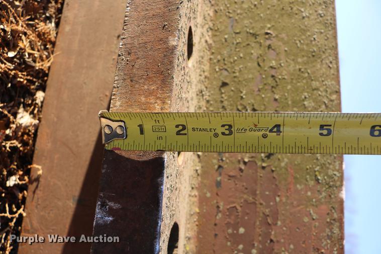 image for item EE9948 (2) steel lifting bars