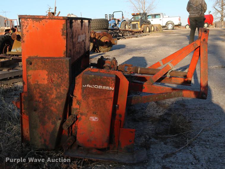 image for item EE9950 Jacobsen seeder
