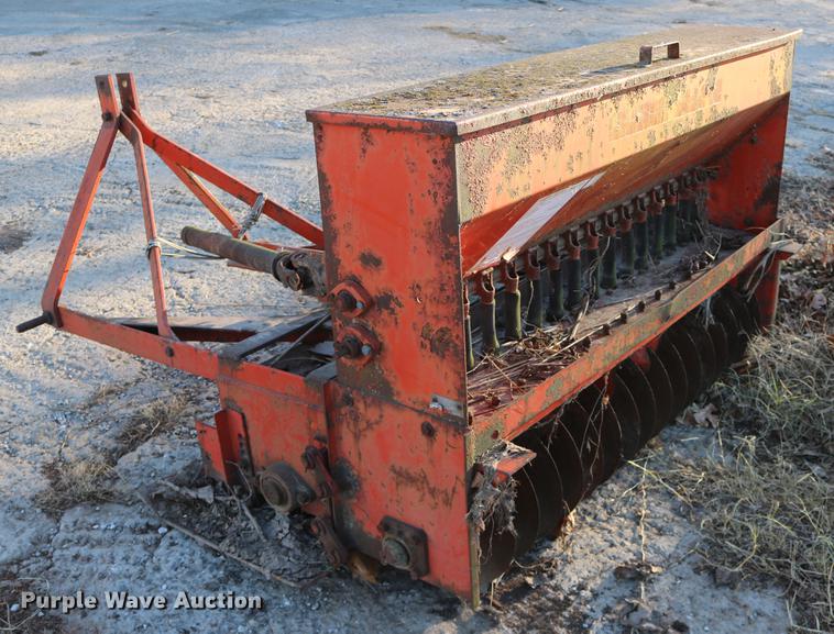 image for item EE9950 Jacobsen seeder