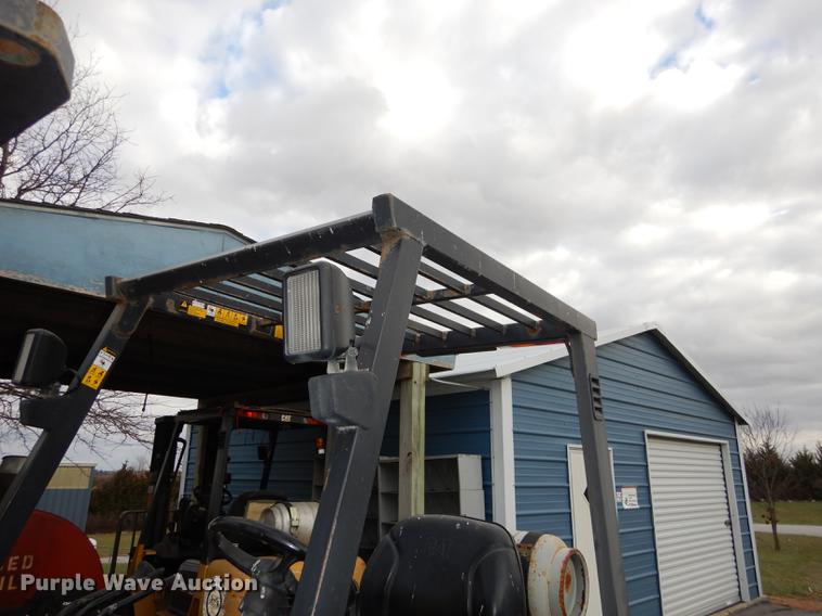 image for item J5599 Caterpillar GP25K forklift