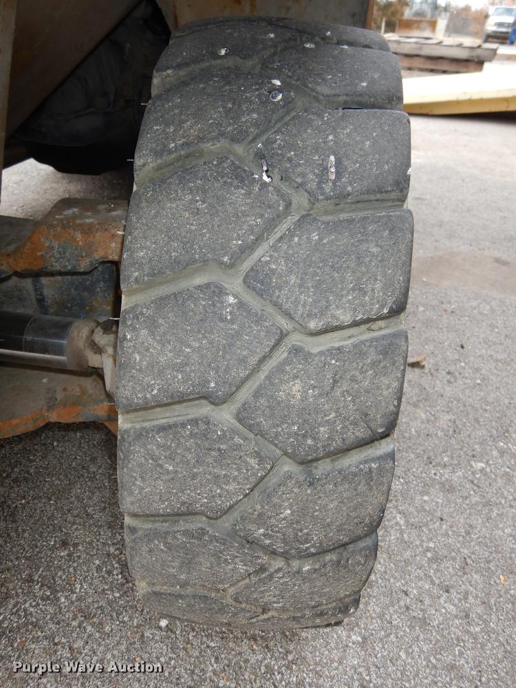 image for item J5599 Caterpillar GP25K forklift