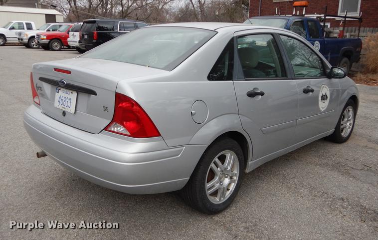 image for item J5600 2002 Ford Focus SE