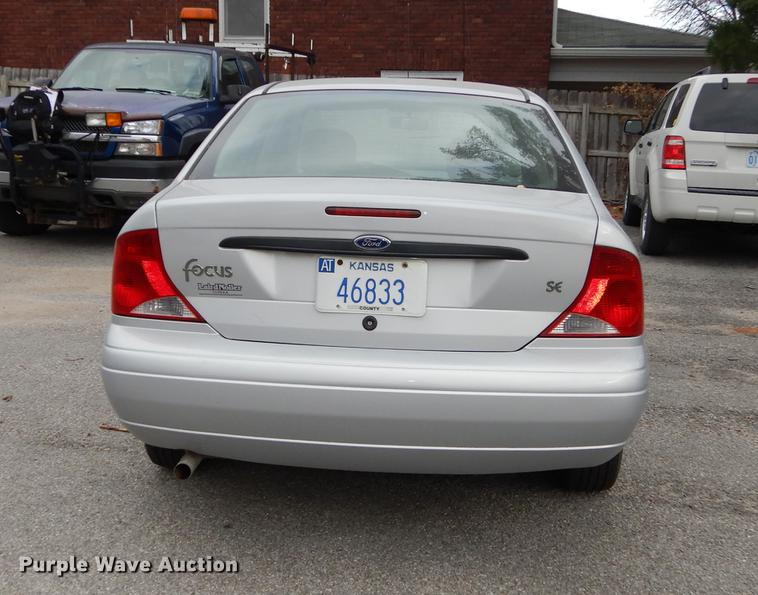 image for item J5600 2002 Ford Focus SE