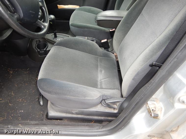 image for item J5600 2002 Ford Focus SE