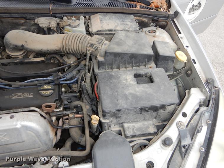 image for item J5600 2002 Ford Focus SE