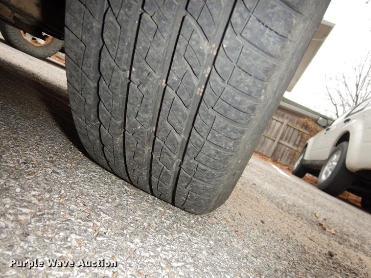 image for item J5600 2002 Ford Focus SE