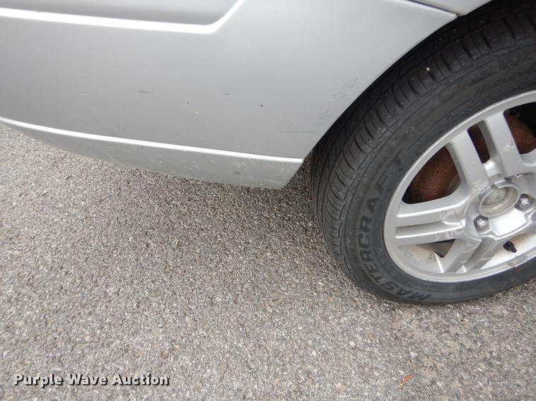 image for item J5600 2002 Ford Focus SE