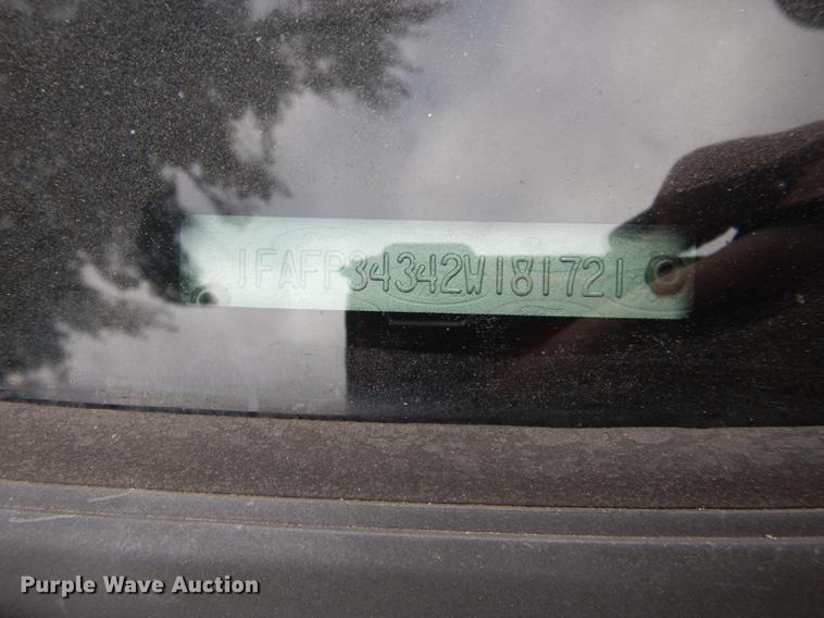 image for item J5600 2002 Ford Focus SE