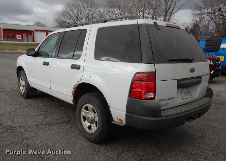 image for item J5602 2003 Ford Explorer SUV