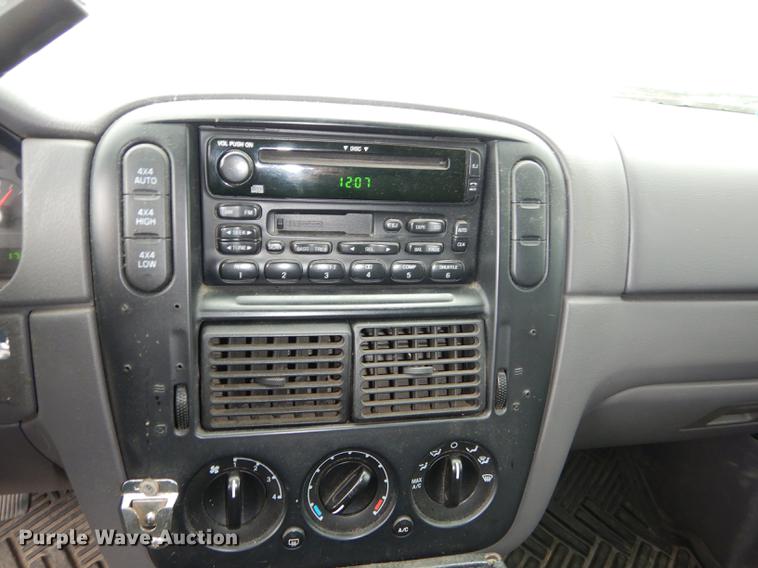 image for item J5602 2003 Ford Explorer SUV