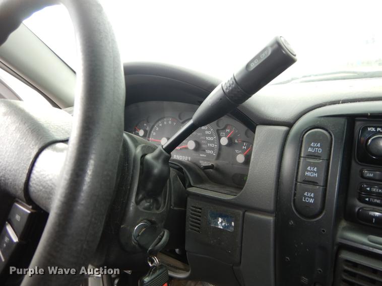 image for item J5602 2003 Ford Explorer SUV