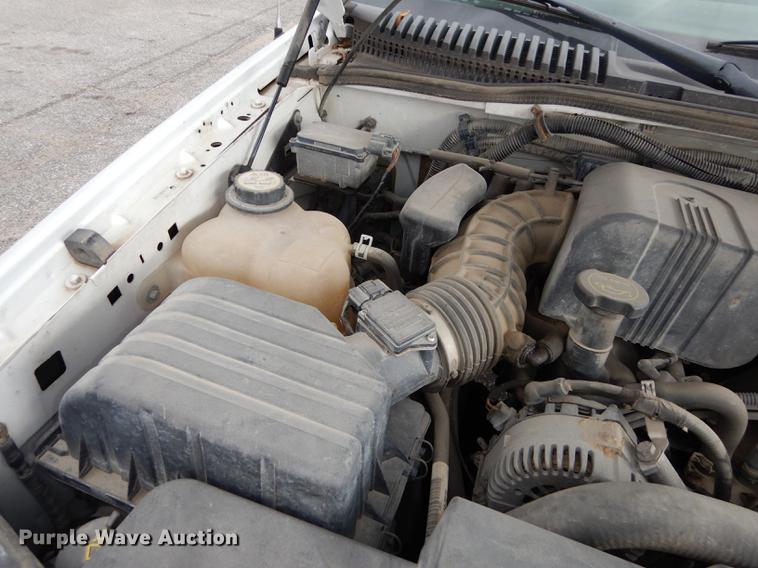 image for item J5602 2003 Ford Explorer SUV