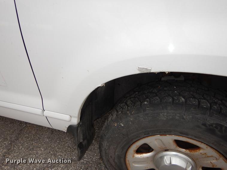 image for item J5602 2003 Ford Explorer SUV