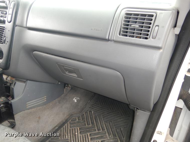 image for item J5602 2003 Ford Explorer SUV