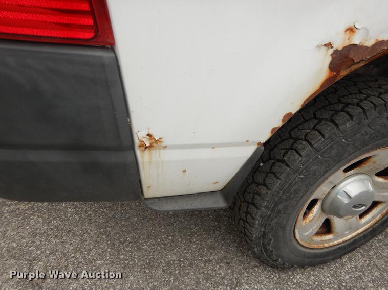 image for item J5602 2003 Ford Explorer SUV