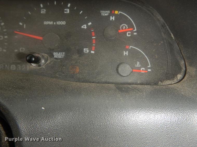 image for item J5624 2003 Ford F250 Super Duty XLT SuperCab pickup truck