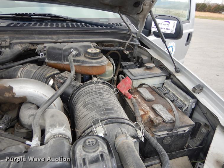 image for item J5624 2003 Ford F250 Super Duty XLT SuperCab pickup truck