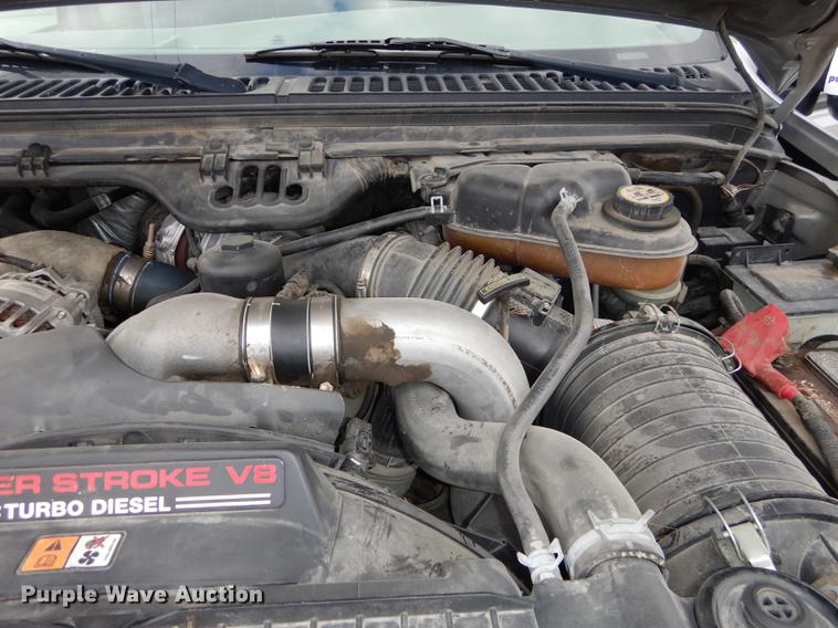 image for item J5624 2003 Ford F250 Super Duty XLT SuperCab pickup truck