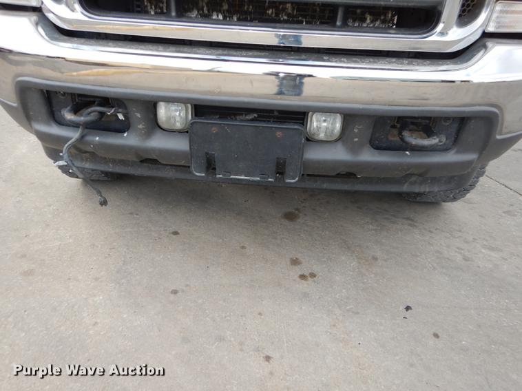 image for item J5624 2003 Ford F250 Super Duty XLT SuperCab pickup truck