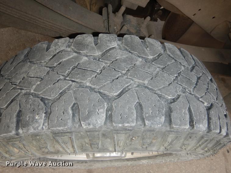 image for item J5624 2003 Ford F250 Super Duty XLT SuperCab pickup truck