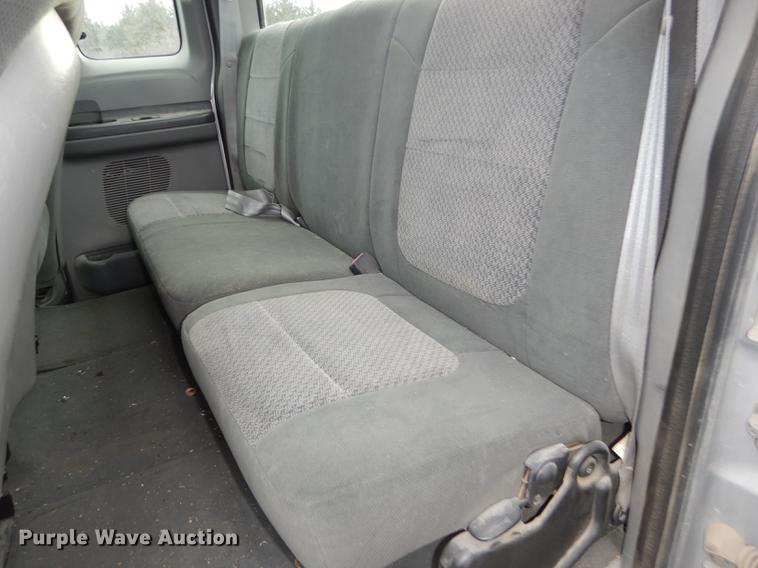 image for item J5624 2003 Ford F250 Super Duty XLT SuperCab pickup truck