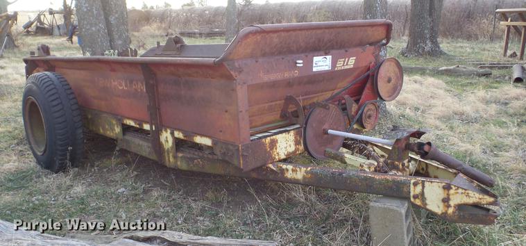 image for item K6300 New Holland 516 manure spreader