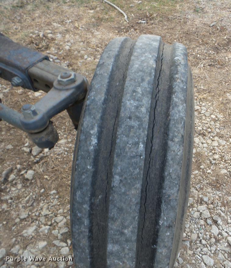 image for item K6301 Ford 7840 tractor