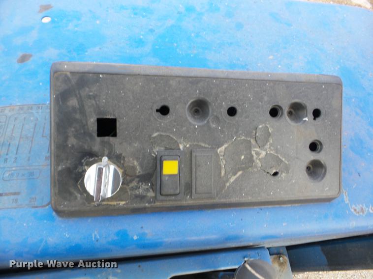 image for item K6301 Ford 7840 tractor