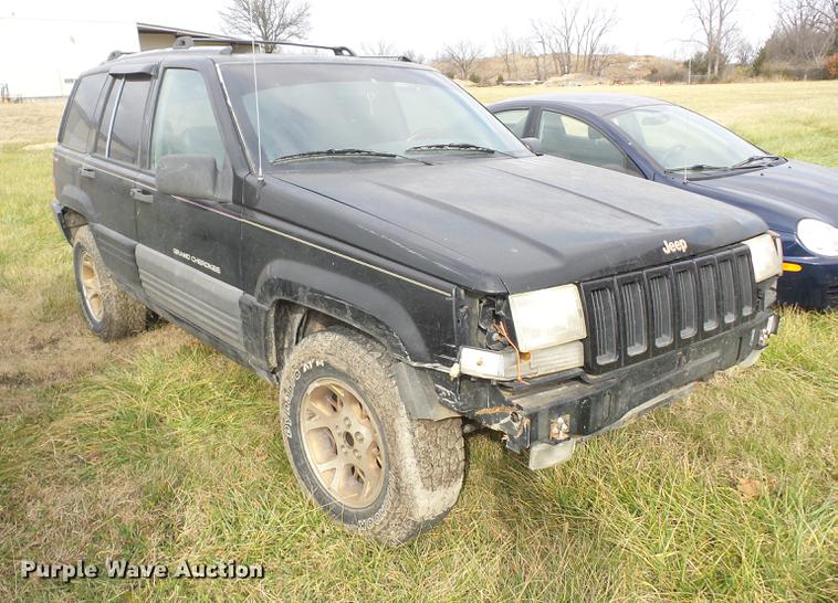 image for item K6306 1996 Jeep Grand Cherokee SUV