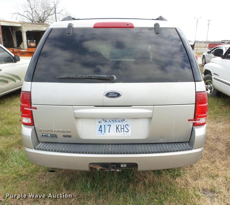 image for item K6308 2004 Ford Explorer SUV