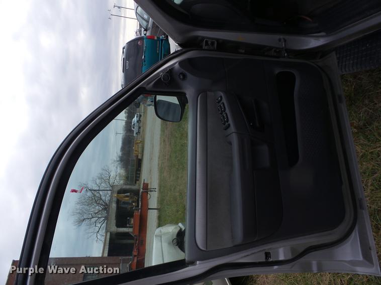 image for item K6308 2004 Ford Explorer SUV