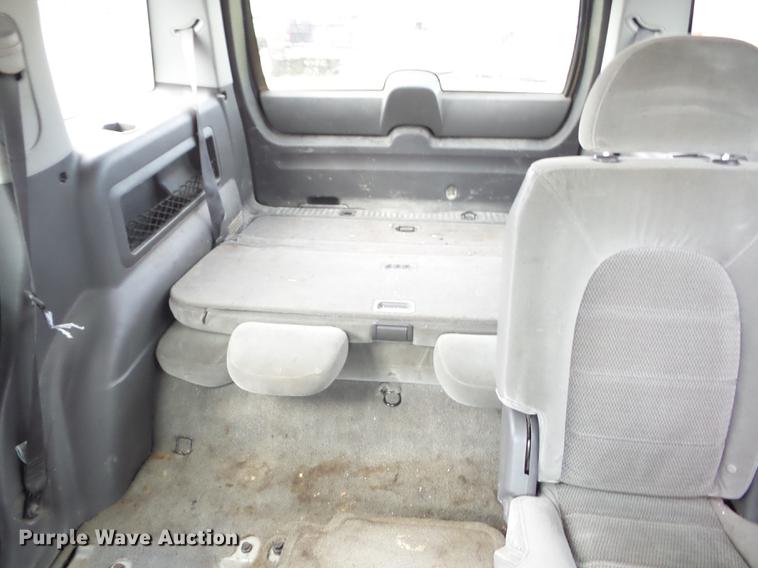 image for item K6308 2004 Ford Explorer SUV