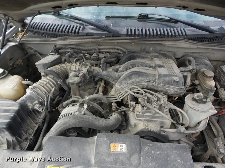 image for item K6308 2004 Ford Explorer SUV