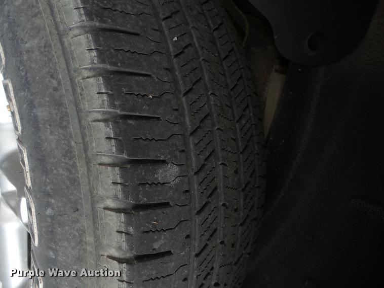 image for item K6308 2004 Ford Explorer SUV